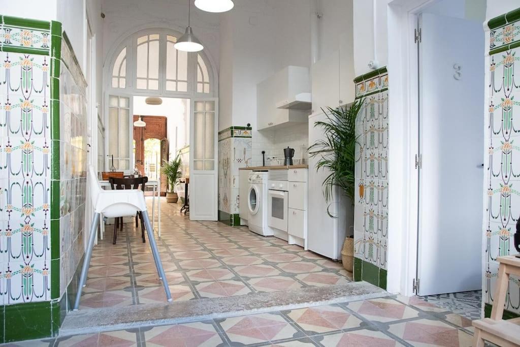 4 - Acogedora Habitacion Junto A Ruzafa Con Bano Privado Y Aire Acondicionado Valencia Exterior foto