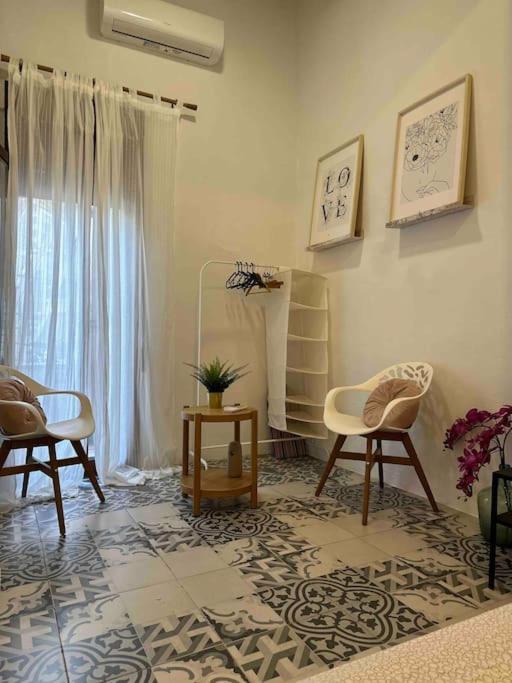 4 - Acogedora Habitacion Junto A Ruzafa Con Bano Privado Y Aire Acondicionado Valencia Exterior foto
